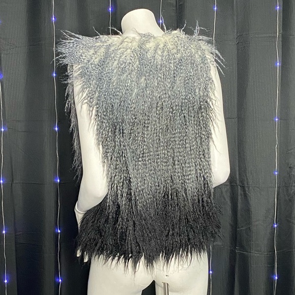 Fur Vest - Picture 3 of 7